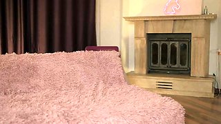 BIG TIT ASS BRUNETTE SLUT BLOWS FUCKS BIG DICK DOGGY