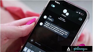 Lustful Babe River Sneaky Strap-on Fucks Blindfolded Horny Stepmom - Dee Williams And River Lynn