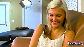 Kinky Blonde Coeds Bailey And Olyssia Enjoy Sucking Their Twats And A Dick!