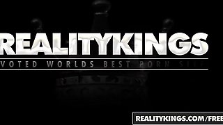 RealityKings - Cougar Hunter - (Freya Fantasia, Levi Cash) - Fancy Cooter